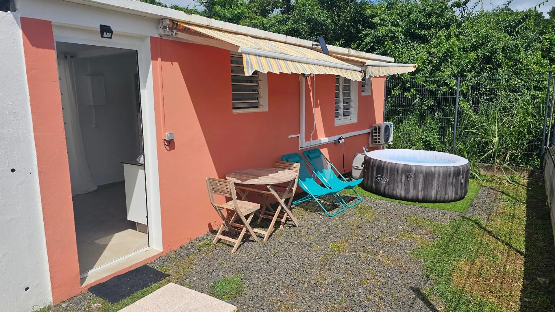 Appartement Bleu Corail Avec Jacuzzi Les Trois-Ilets Apartment